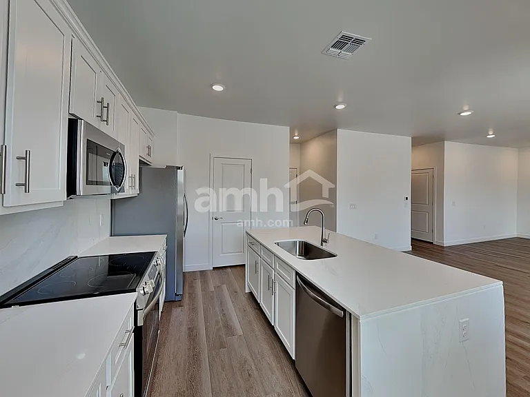 6466 E Paseo Alga — Photo 3