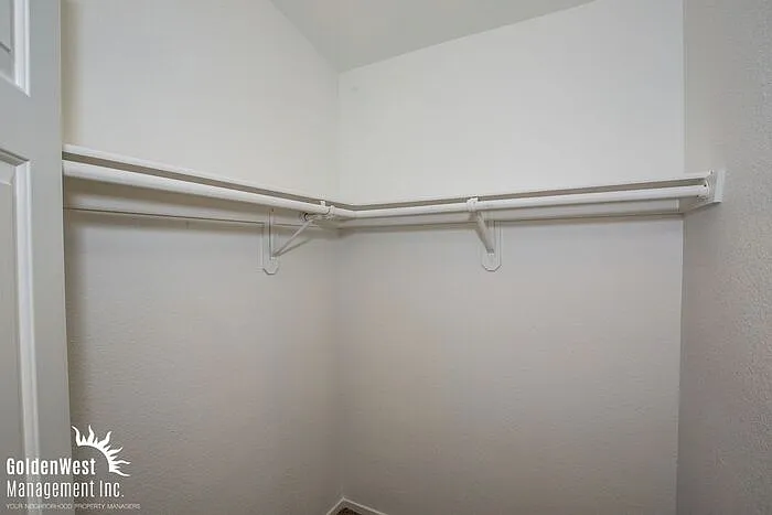 9480 Descending Creek St — Photo 14