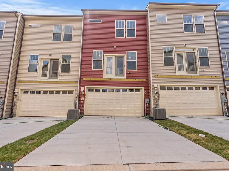 5907 Garden Walk Dr — Photo 32