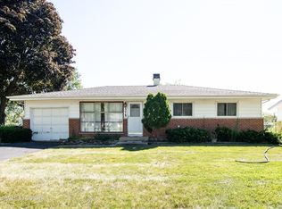 375 Pleasant St, Hoffman Estates, IL 60169