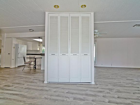 4th image of 85 Park Dr #85