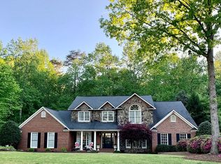500 Little Farm Dr, Spartanburg, SC 29302