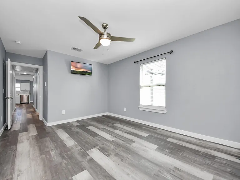 618 Maple Way #B — Photo 4