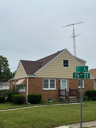 1703 26th St Photo 1