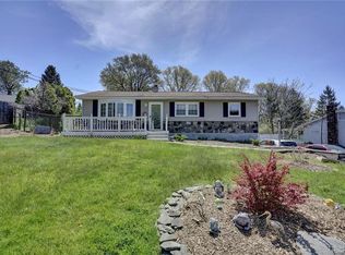 7 Poplar Dr, Monroe, NY 10950