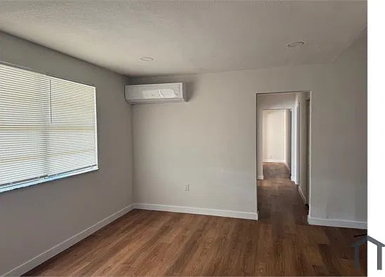5 bed, 1456 sqft, $3,700 — Photo 1