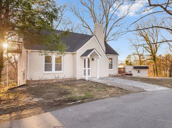 14 Battery Dr, Rossville, GA 30741