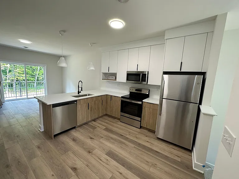 2370 Curry Rd #208 — Photo 6