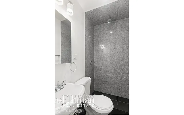 Rented by Douglas Elliman | media 19