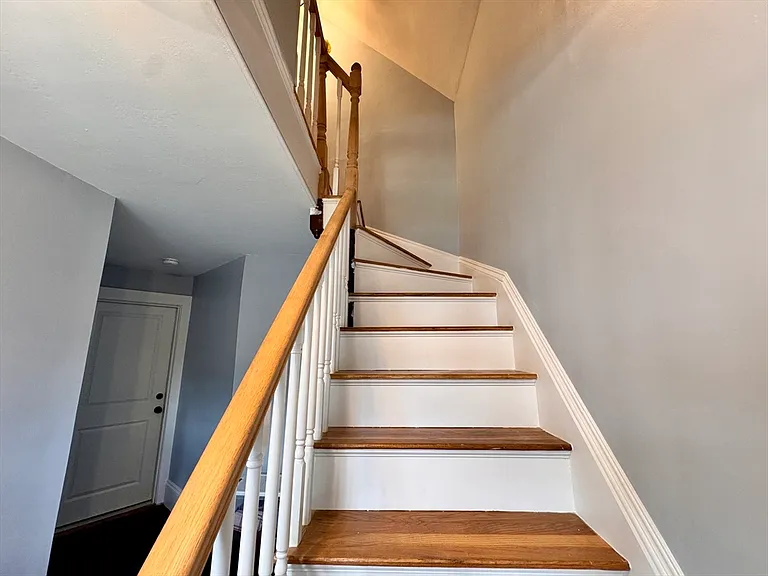 7 Hardy St #2 — Photo 2