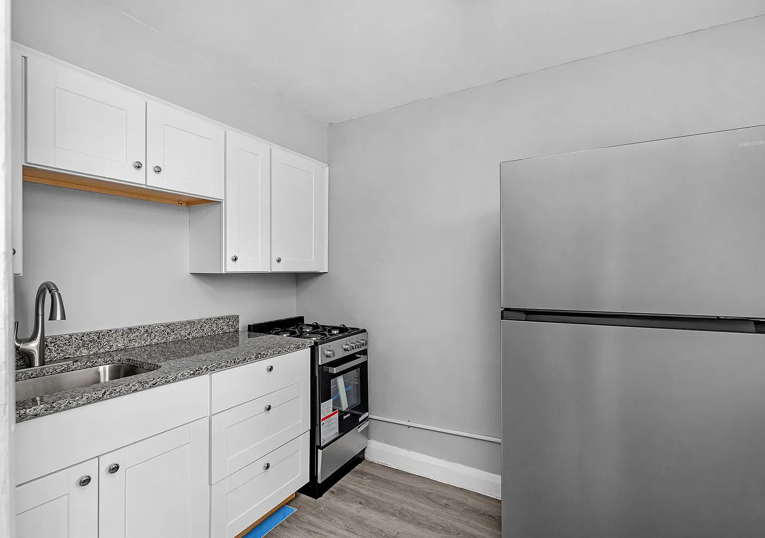 5604 Midwood Ave Baltimore MD — Photo 1