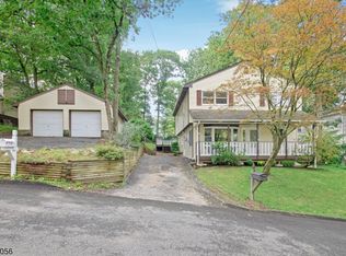 126 Brendona Ave, Stanhope, NJ 07874