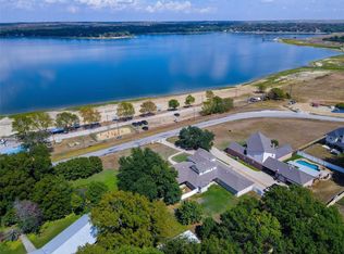 205 W Lake Dr, Weatherford, TX 76087