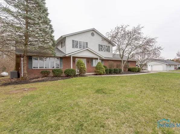 19245 Brillhart Rd, Bowling Green, OH 43402