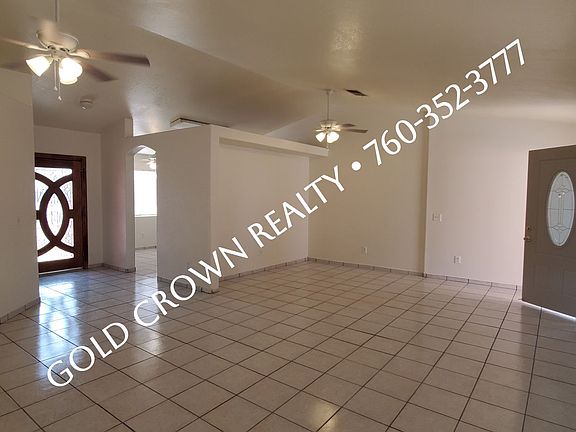 3rd image of 931 Establo St