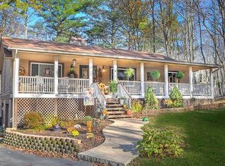 27 Muirfield Dr, Arden, NC 28704