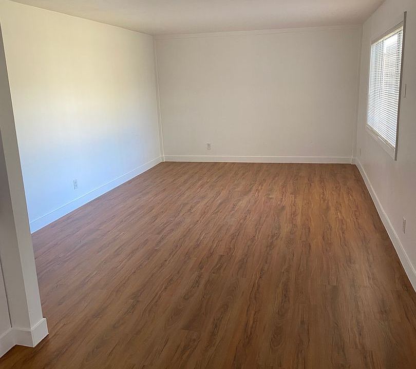 421 N Willowbrook Ave 421 N Willowbrook Ave Compton CA Zillow