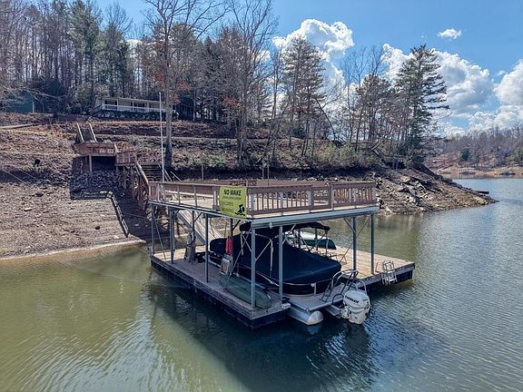 4th image of 333 Reece Creek Rd W