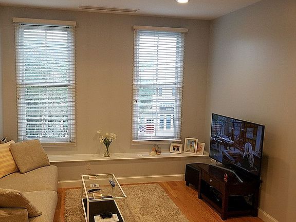 5th image of 21 South St APT 25