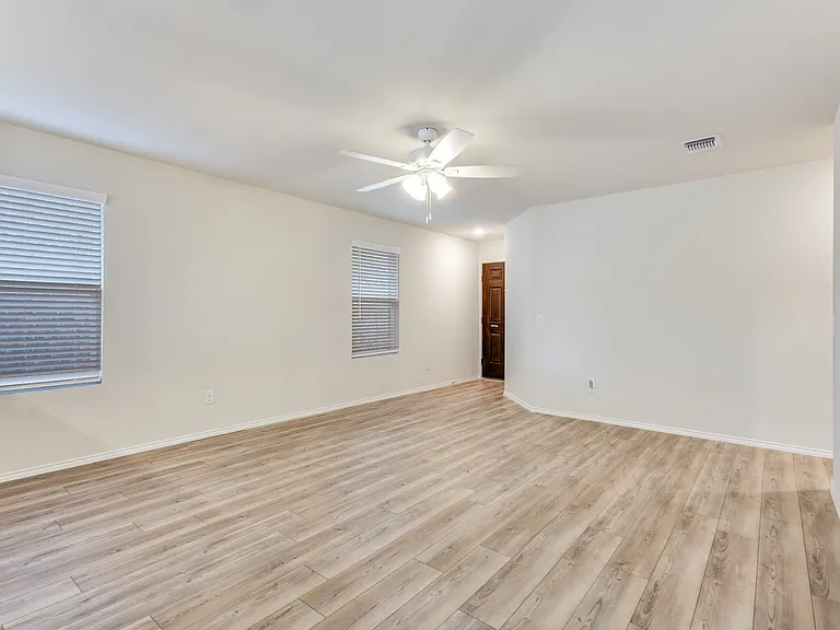 843 Ozark Path — Photo 12