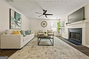 5th image of 211 Millstone Dr