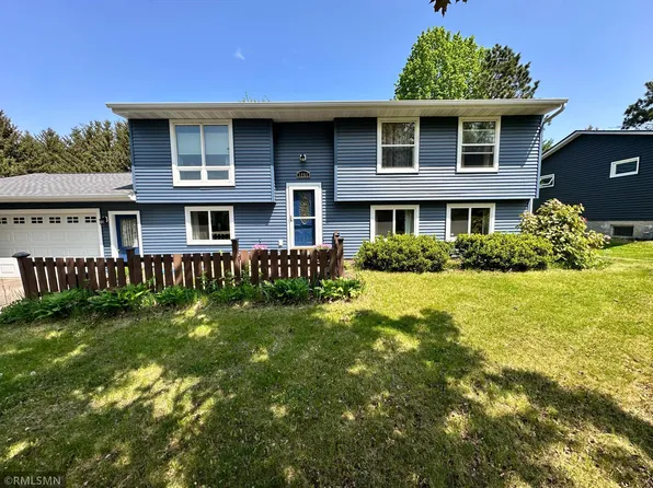 1251 Sunset Ln, River Falls, WI 54022