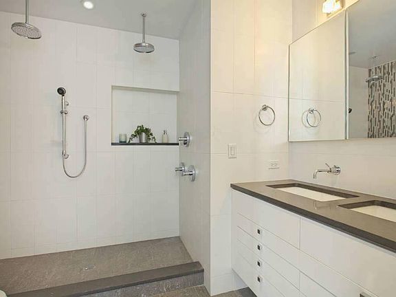 4th image of 640 Broadway APT 4C