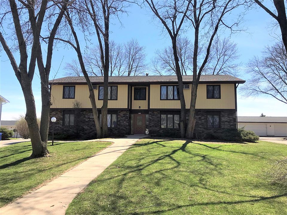 2367 Chalet Gardens Road