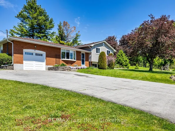 20 Twin Ln, Brighton, ON K0K 1H0