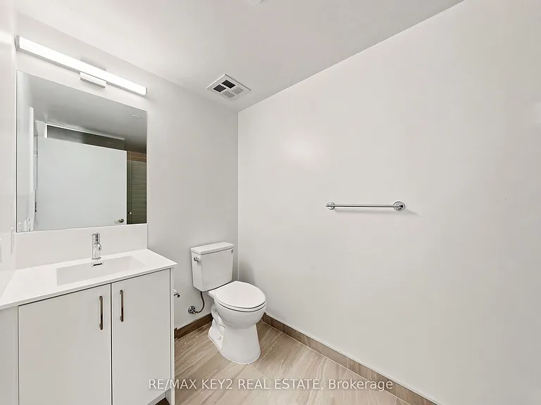 4010 Eglinton Ave W #710 — Photo 25