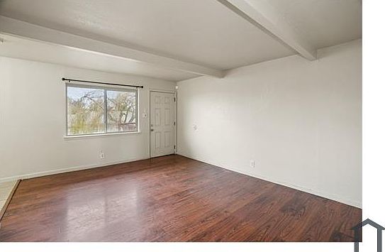 4th image of 321 S 26th St