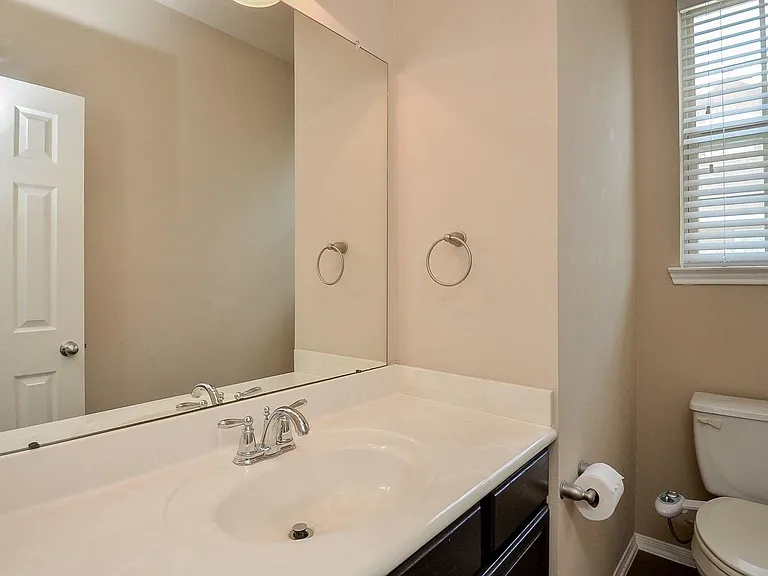3307 Home Point Dr — Photo 17