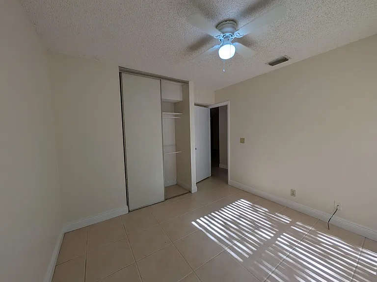 3830 Coral Tree Cir — Photo 16