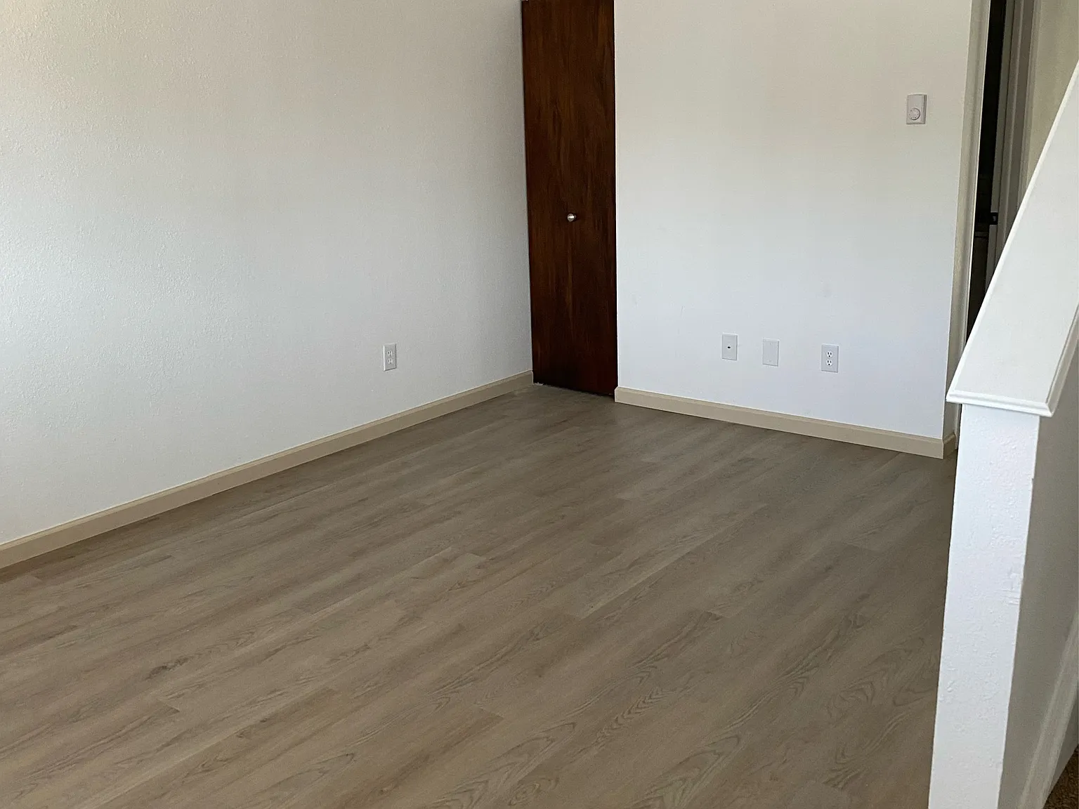 2 bed, 1.5 bath, 1000 sqft, $1,650 — Photo 3