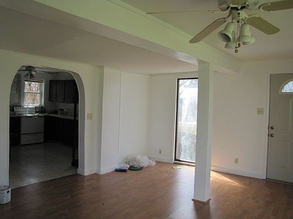 3rd image of 501 E D St