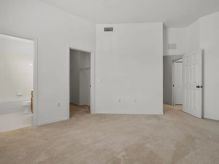 16217 Via Solera Cir #105 — Photo 21