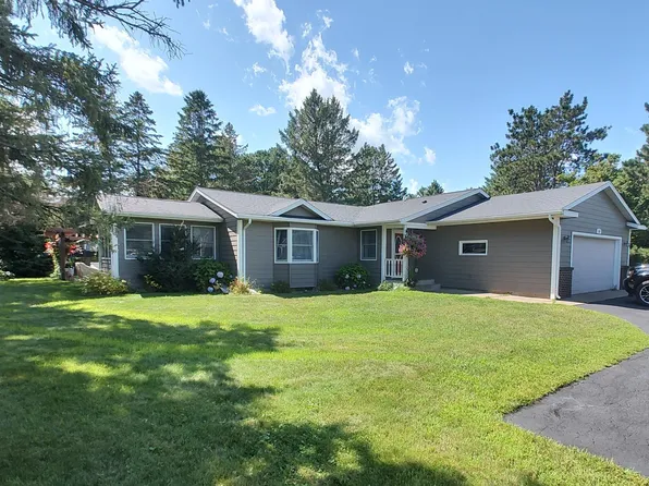 703 Oregon St, Saint Croix Falls, WI 54024
