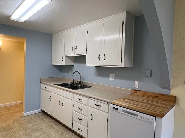 575 Bonnie Ave — Photo 13