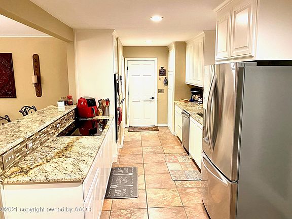3rd image of 3421 Danbury Dr