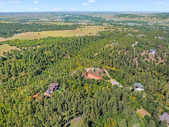 3rd image of 332 Nob Hill Rd