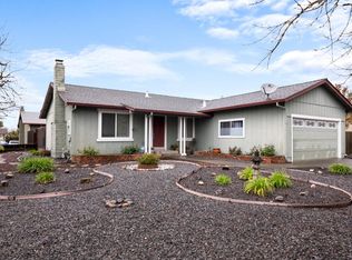 1157 Lombardi Ln, Santa Rosa, CA 95407