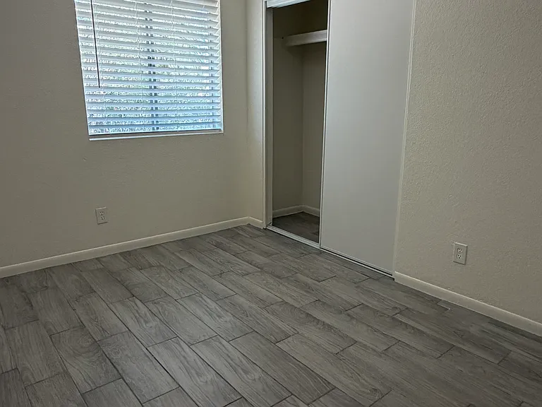 1420 E Brown St #C — Photo 13