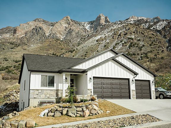 2nd image of 337 E Saddleback Rd