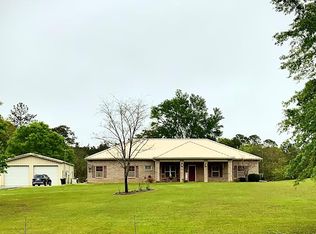 74 Sweetbay Rd, Poplarville, MS 39470