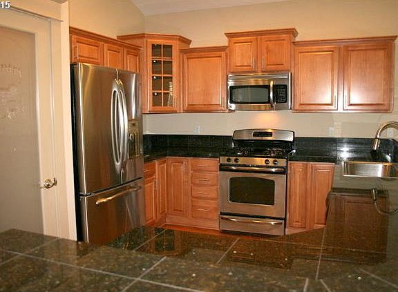 5th image of 323 Hillshire Dr
