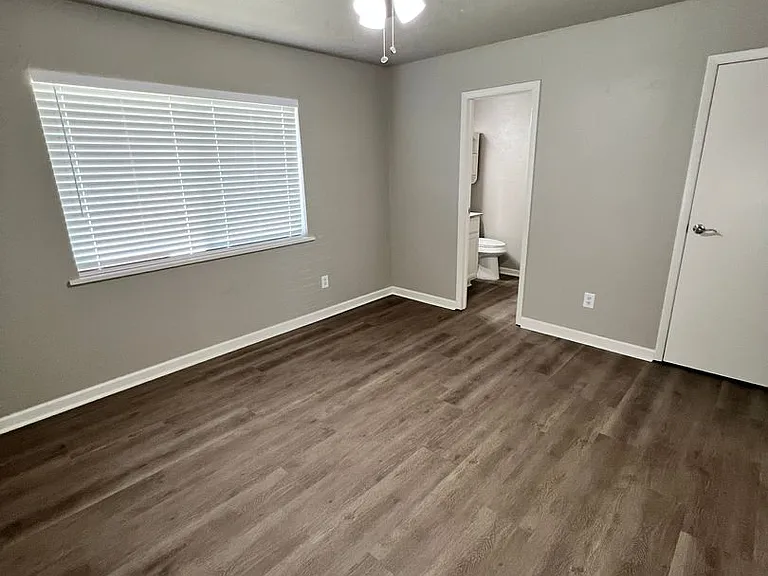6408 NW Oak Ave — Photo 17