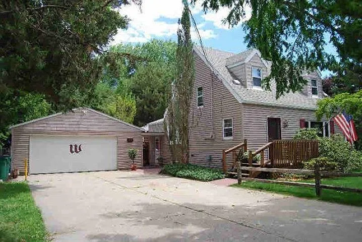 42 Westside Saginaw Rd photo 1