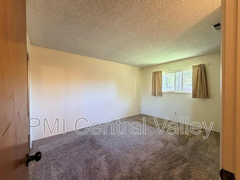 324 Felton Way — Photo 13