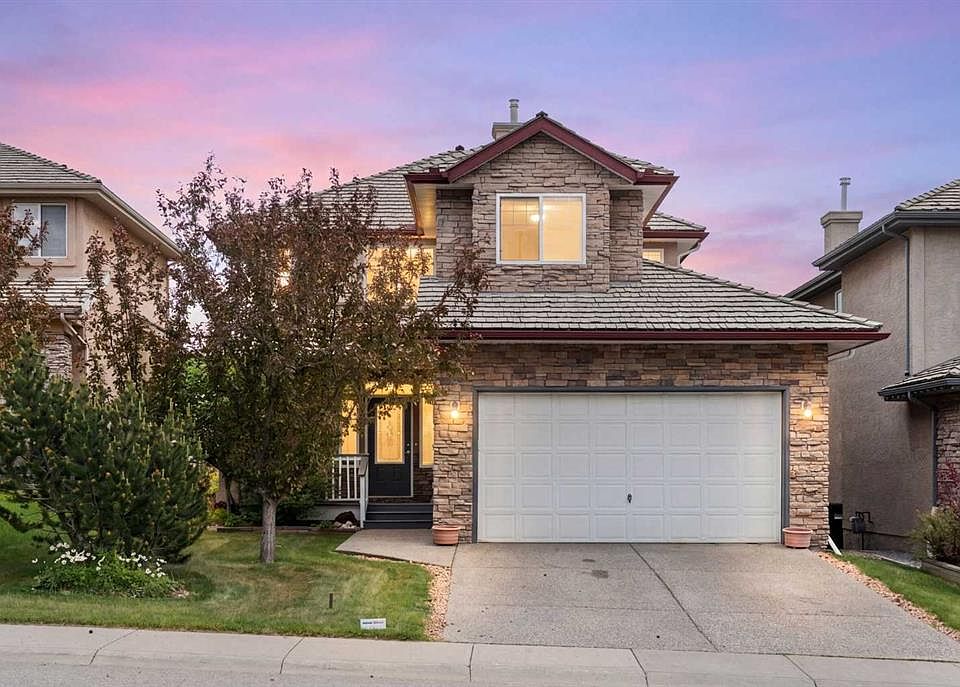 1st image of 79 Royal Crest Way NW