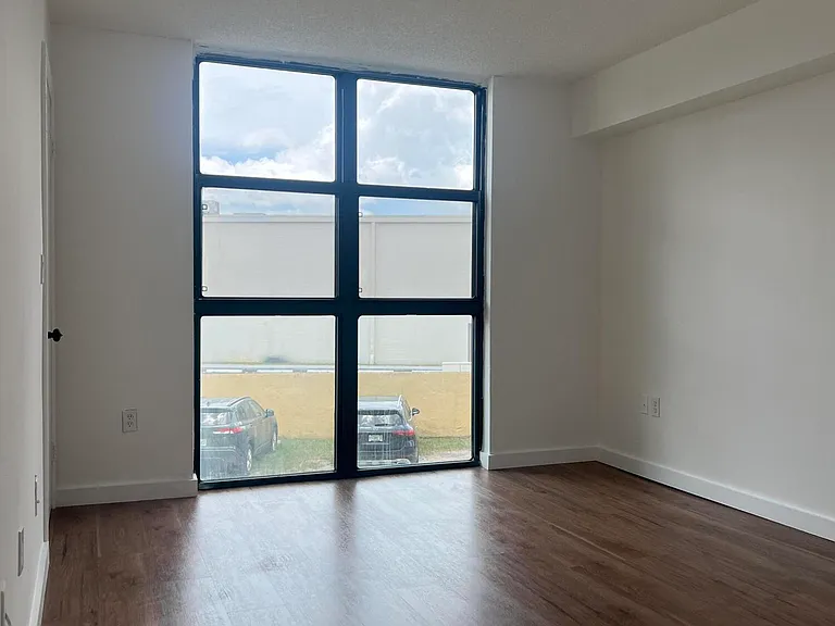 2055 SW 122nd Ave #219 — Photo 8